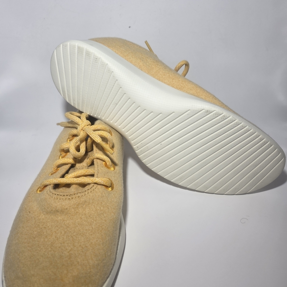 Allbirds Women’s Wool Runners Yellow Size 9 Lightweight Comfortable Sneakers - Picture 5 of 5